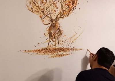 Radim jak maluje jelena na zeď