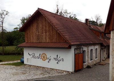 Malba na venkovní zeď Perníkový mlýn